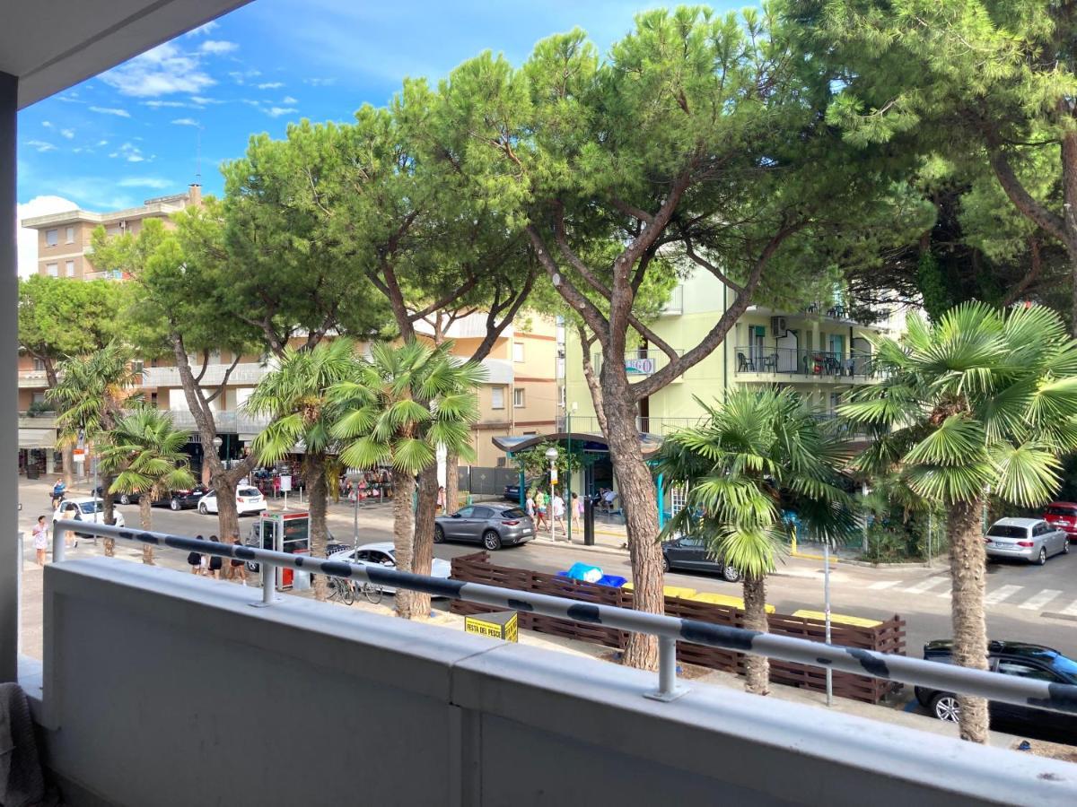 Apartament Sabbiadoro Center 利尼亚诺萨比亚多罗 外观 照片
