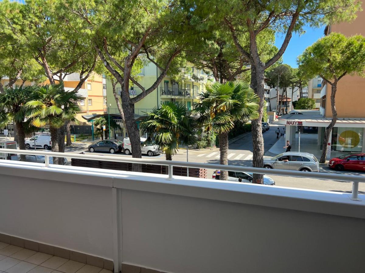 Apartament Sabbiadoro Center 利尼亚诺萨比亚多罗 外观 照片